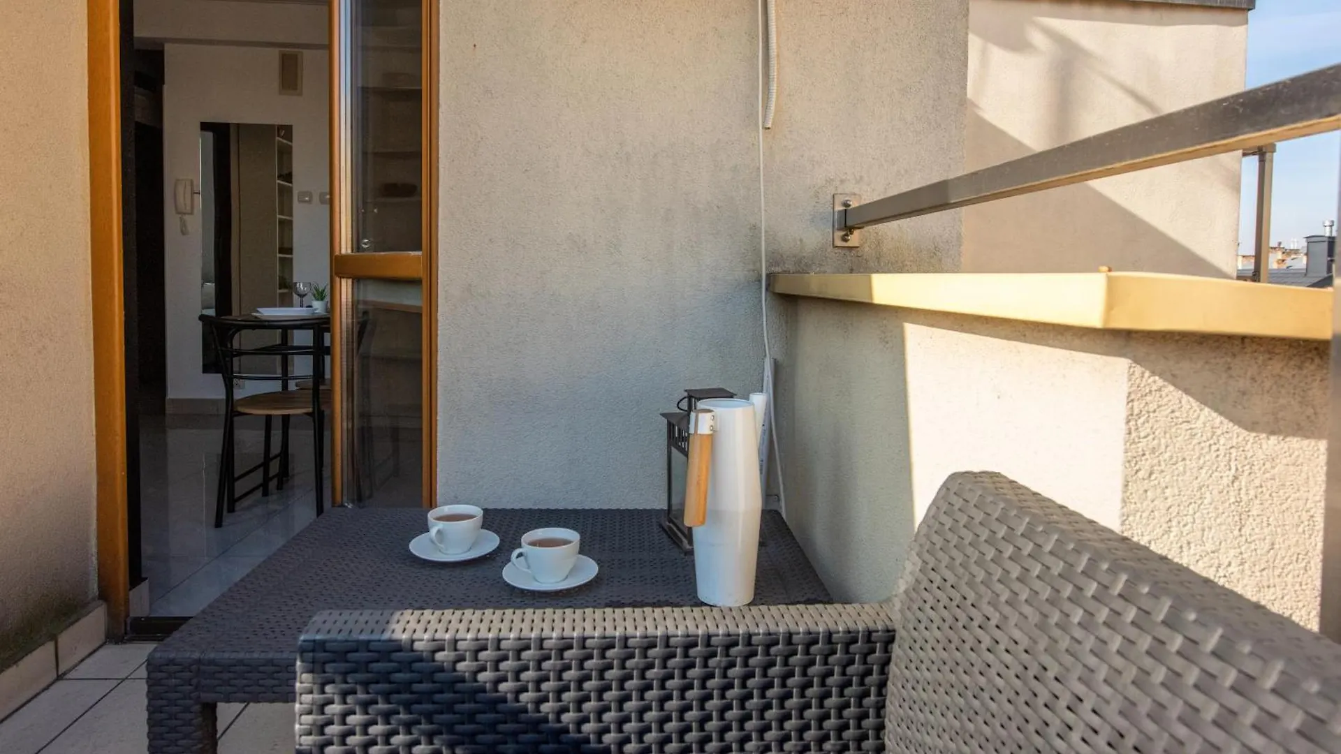 Charming Apartment With Air Conditioning For Couples In The City Center Krakow