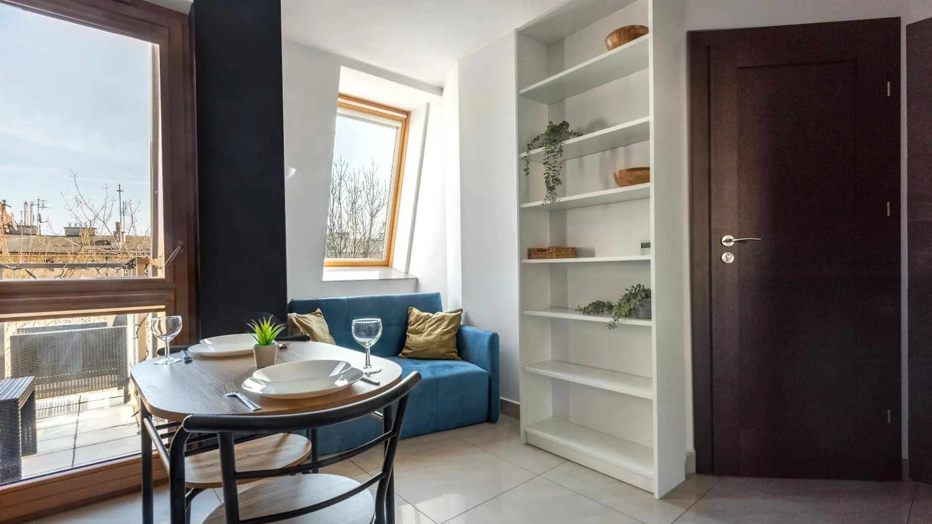 Charming Apartment With Air Conditioning For Couples In The City Center Krakow