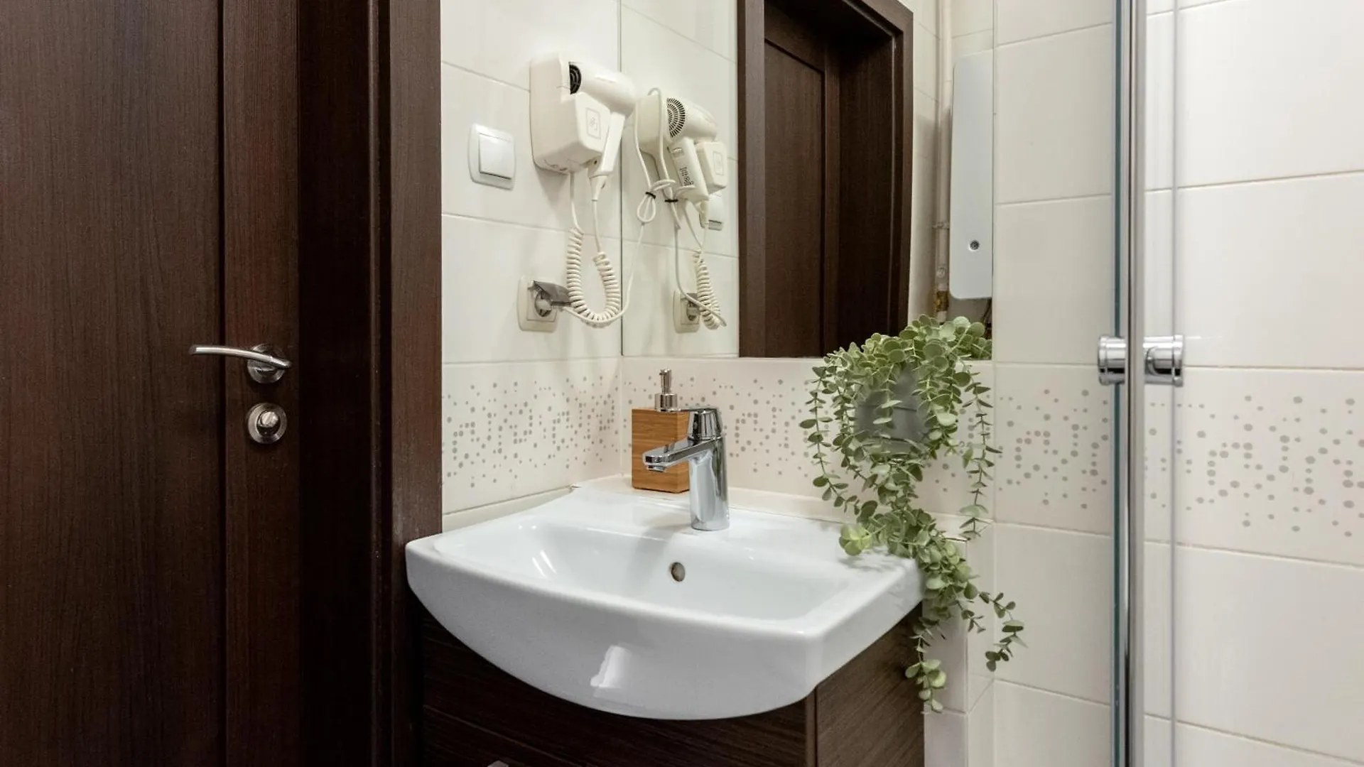 Charming Apartment With Air Conditioning For Couples In The City Center Krakow Poland