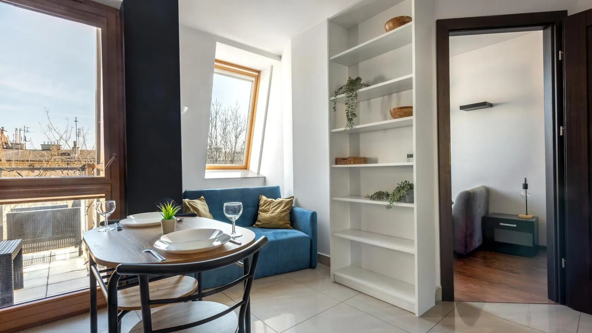 Charming Apartment With Air Conditioning For Couples In The City Center Krakow