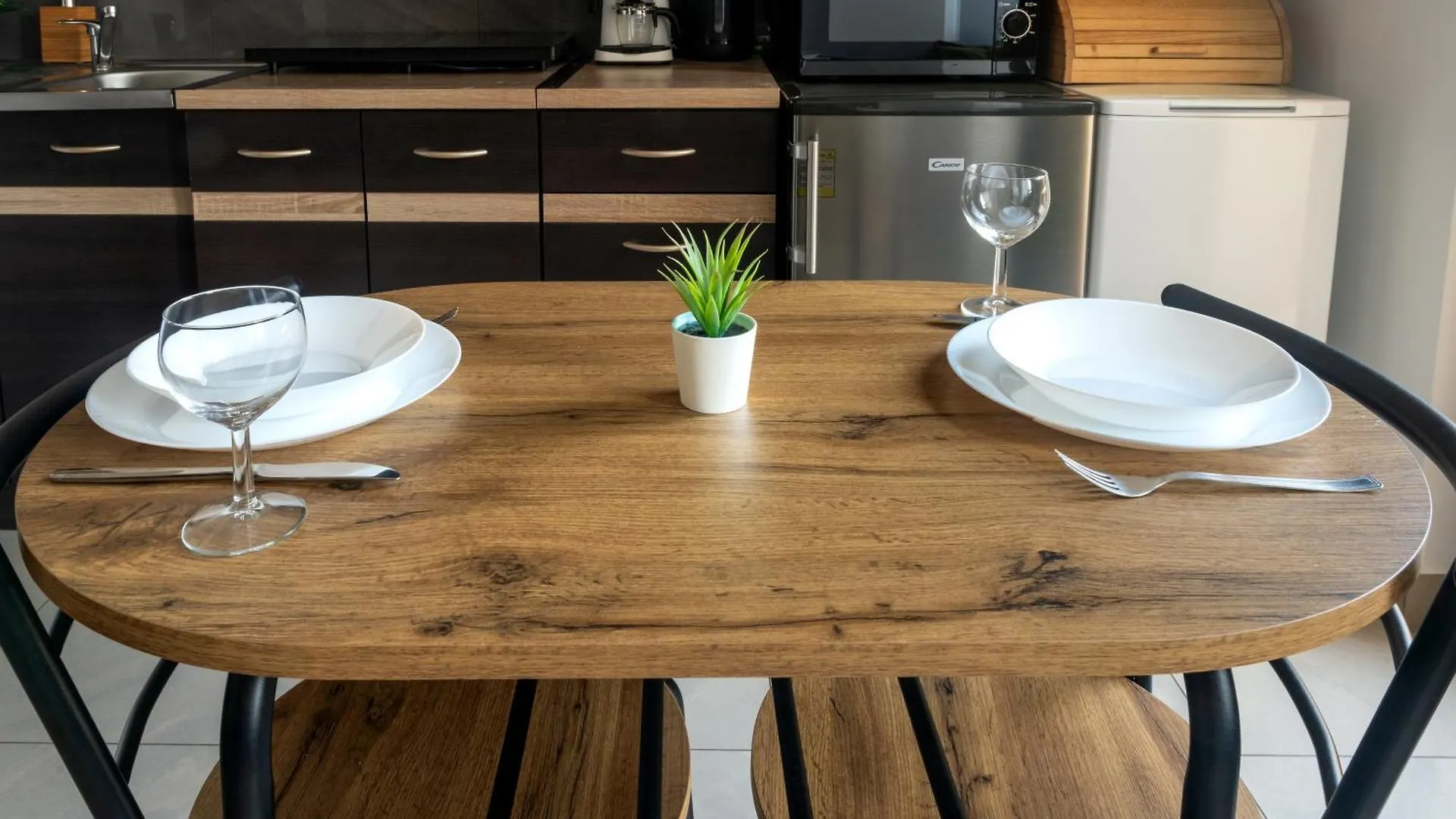 Charming Apartment With Air Conditioning For Couples In The City Center Krakow